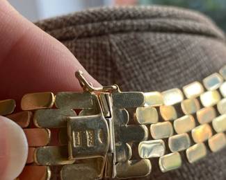 #145 - $1,250 - 14kt gold choker necklace flat links 16"