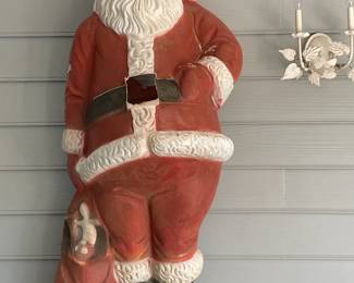 Santa 5 feet tall