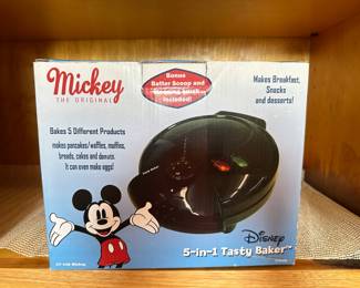 Mickey~Disney 5-in-1 Baker