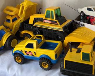 Tonka Tractor, Trucks, Bulldozer Box of Vehicles 