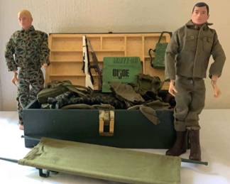 Hasbro Vintage GI Joe 2 Action Figure With Wooden Footlocker And Accessories