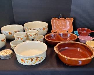 HALLS Superior Kitchen Ware, HULL Oven Proof Casserole Dishes, Vintage Dishes