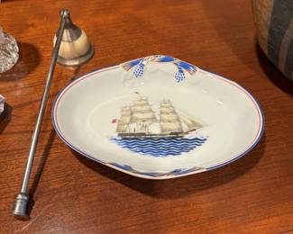 Mottahedeh trinket dish