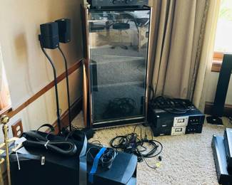 Various electronic components & Bose speakers