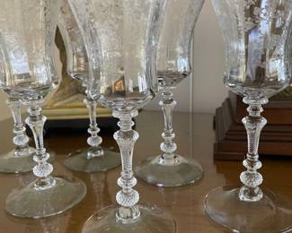 Cambridge “Chantilly”.   8 Antique etched wine glasses