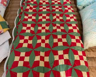 Hand-pieced quilt, machine quilted