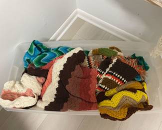 Hand crochet afghans 