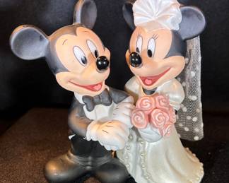 Disney Mickey & Minnie Mouse Wedding Bride/ Groom Figurine Cake Topper