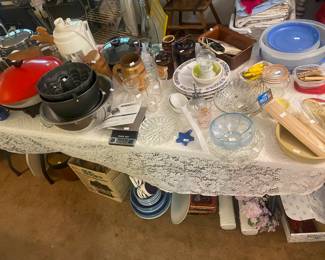 Baking and misc kitchen items 