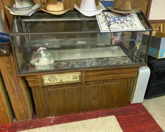 terrarium , cowboy hats