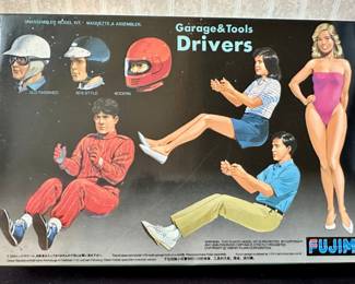 Garage and Tech Drivers by Fujimi