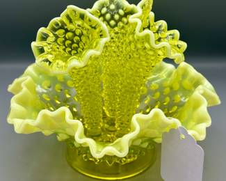 Vaseline Glass Eperne