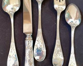 Tiffany & Co. Audubon 925 Sterling Flatware 104 pc in total.  Includes: 16 each of Dinner Knives, Dinner Forks, Salad Forks, Teaspoons; 8 soup spoons; 15 butter spreaders; 10 appetizer or seafood forks; and the following serving pieces- a pie server, spreader, meat fork, cold fork, 2 serving spoons, and a soup ladle..  