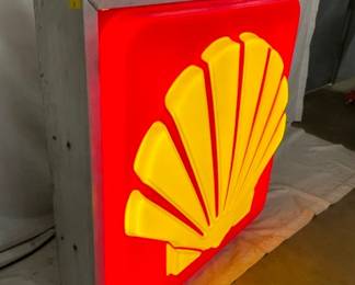 MEASURES 36X37 1/2 W/ 8" CAN