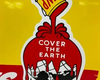CLOSE UP COVER THE EARTH GRAPHICS 
