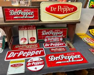 SAMPLE COLLECTION DR.PEPPER SIGNS