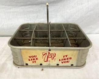 EARLY ALUM. 7UP 12PK STADIUM CARRIER