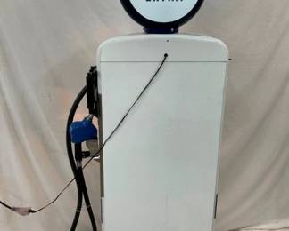 SIDE 2 VIEW GAS PUMP