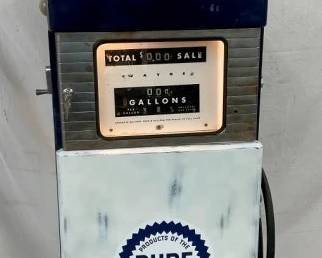 SIDE 2 VIEW GAS PUMP