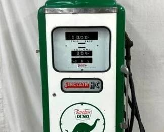 SIDE 2 VIEW GAS PUMP