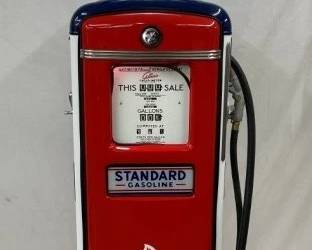 SIDE 2 VIEW GAS PUMP