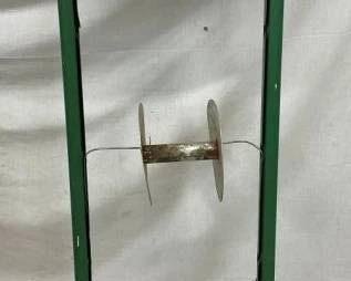 AMERICAN CHAIN RACK DISPLAY 17X54