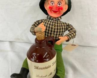 UNUSUAL WILLIE W/ JUG 6X13