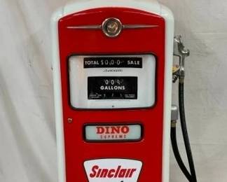 SIDE 2 VIEW GAS PUMP