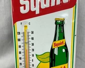 SQUIRT THERMOMETER WITH BOTTLE