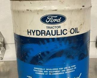5G. FORD HYRAULIC OIL CAN