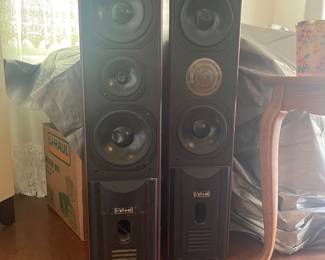 Speakers 