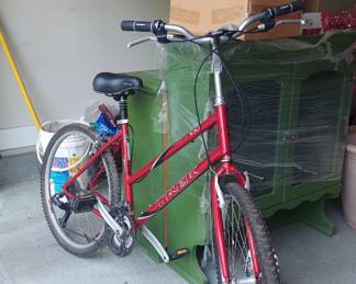 Ladies Trex Bike. Navigator