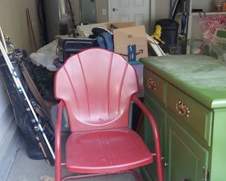 3 Metal outdoor chairs. great condition 