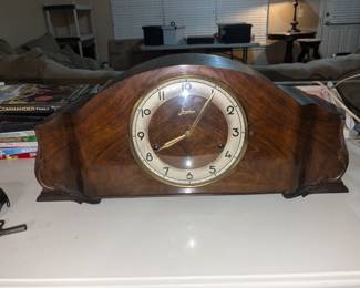 Mantle clock 