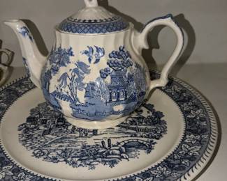Blue willow tea pot