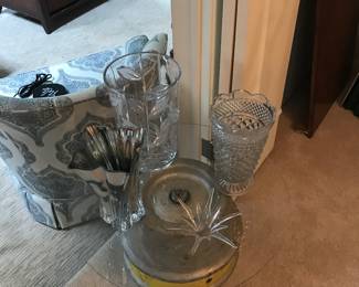 Strohs Detroit mini keg with some crystal vases!