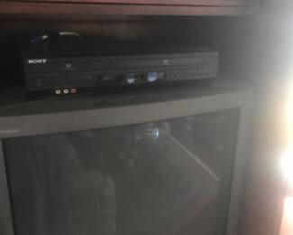 Old school Trinitron and electronics!