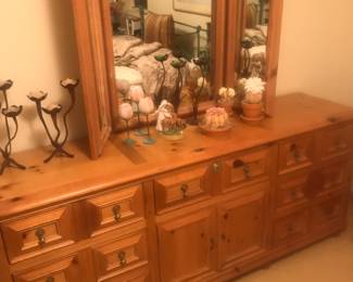 Henredon bedroom suite!