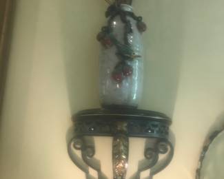 One of 2 matching pieces!