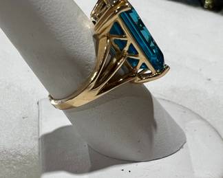 14K Ladies Ring