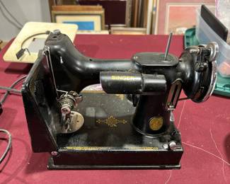 Singer Featherweight 