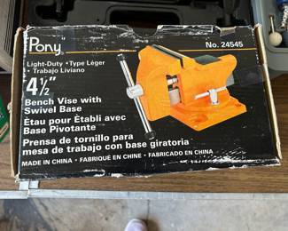 Pony bench vise