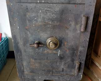 Yale Lock Manufacturing Company, New Eng Safe & Vault Company, Cast Iron Safe On Wheels