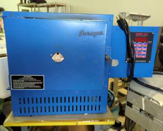Paragon Kiln With Sentry 2.0 Micro Processor, Model TNF-E-14, 19" x 28" x 21", Powers On, Including Metal Stand