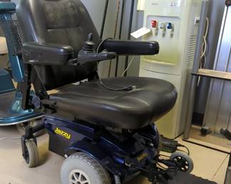 Pride Mobility Scooter, Model Jazzy Select, Including Battery Charger