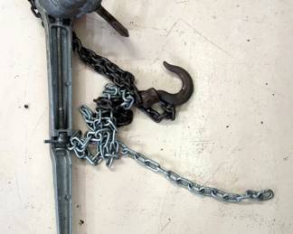 Chisholm Moore Hoist Corp, CM Puller 3/4 Ton Hand Crank Chain Hoist