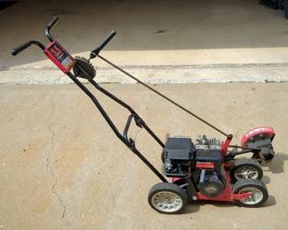 Yard Machines Gas Powered Edger, Model 25A-588A129, With Briggs & Stratton 3.5hp Motor, Powers On