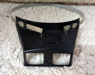 Magnifying Head Lamp Including 2 Magnifying Lens