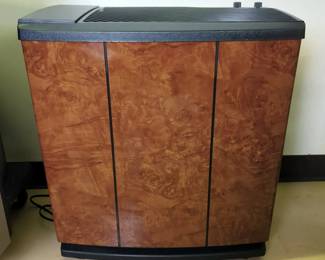 AirCareDigital Whole House Evaporative Humidifier Console, 2.5 Gallon Capacity, 24" x 21.75" x 14", Powers On