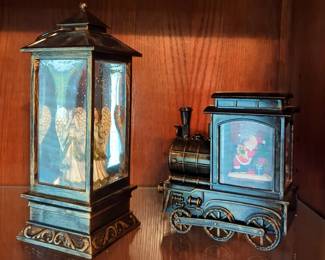 The Gerson Company Lighted Snow Globes, Qty 4, Contents Of Shelf